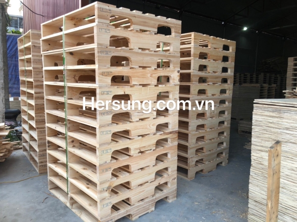 Pallet gỗ